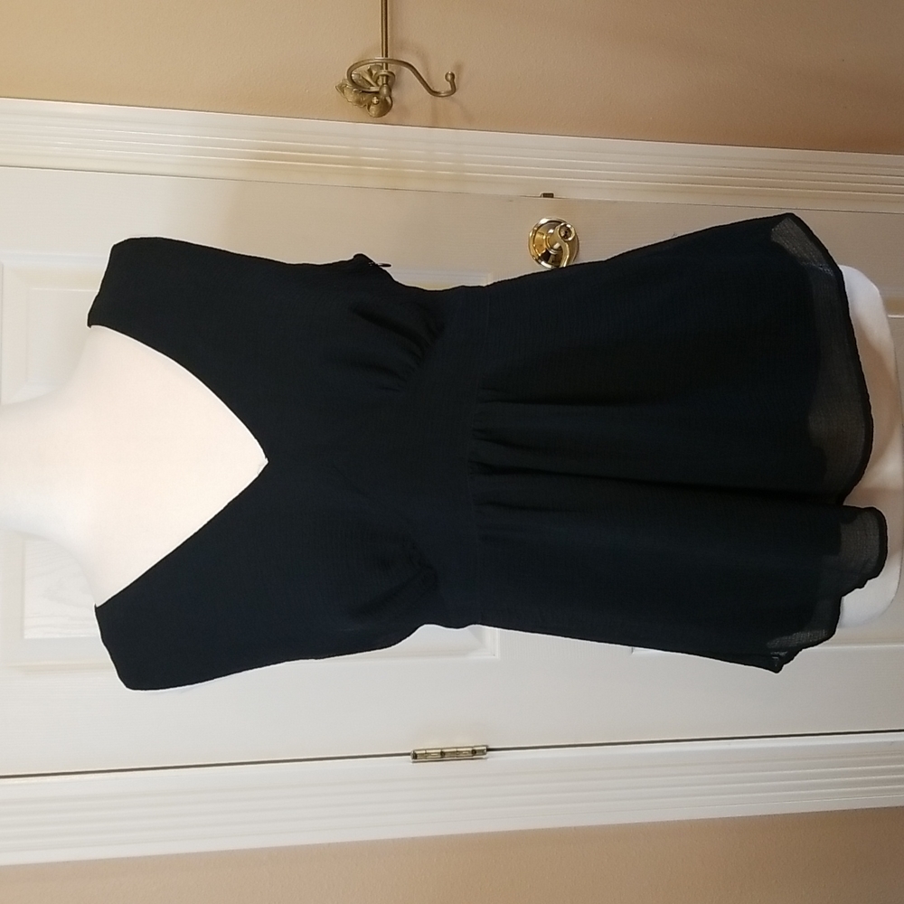 Merona empire waist sleeveless flowy top